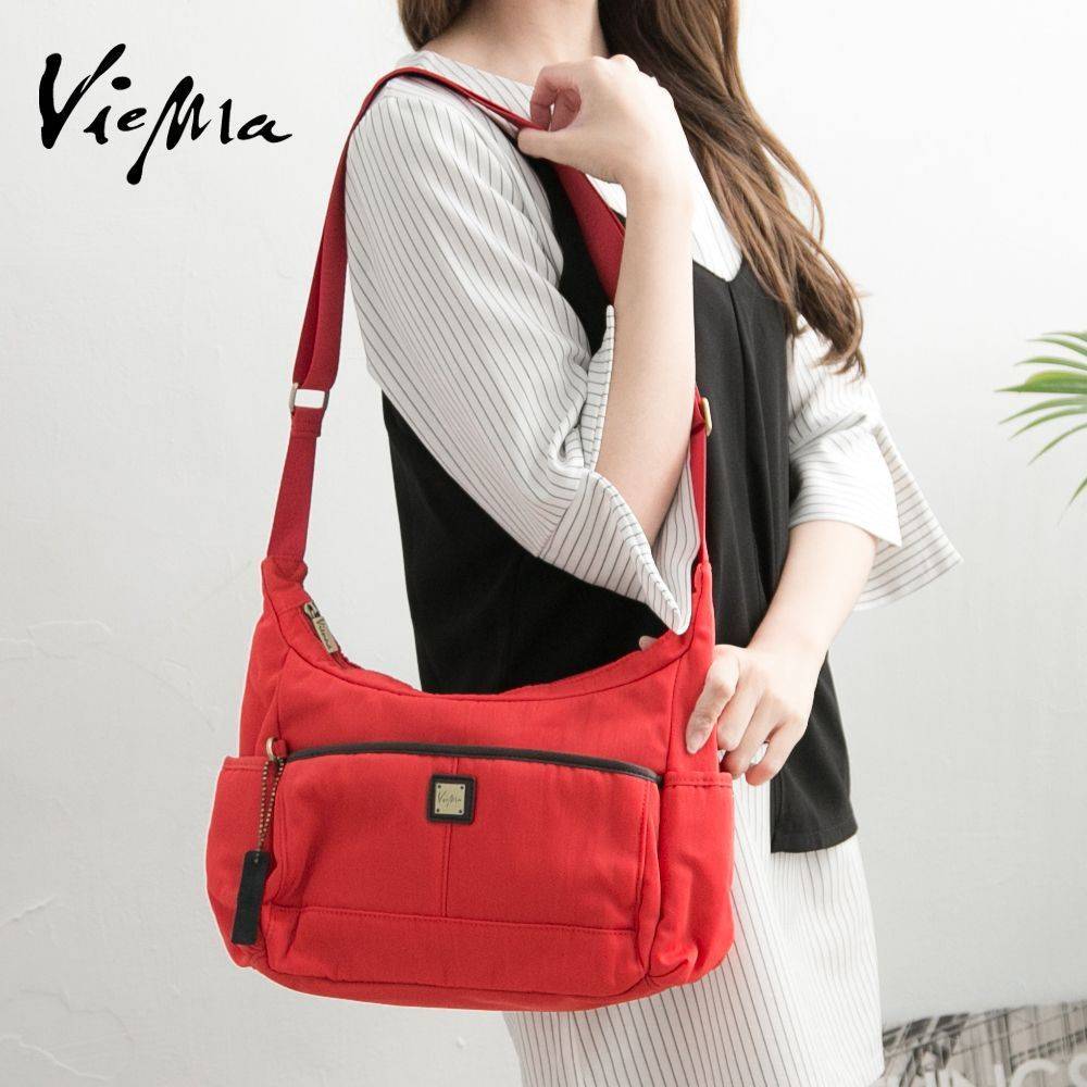 日系質感緞面防潑水斜背牛角包1659-紅