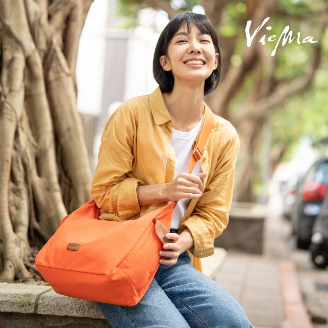 法式香頌通勤單肩斜背牛角包-陽光橘(6028)