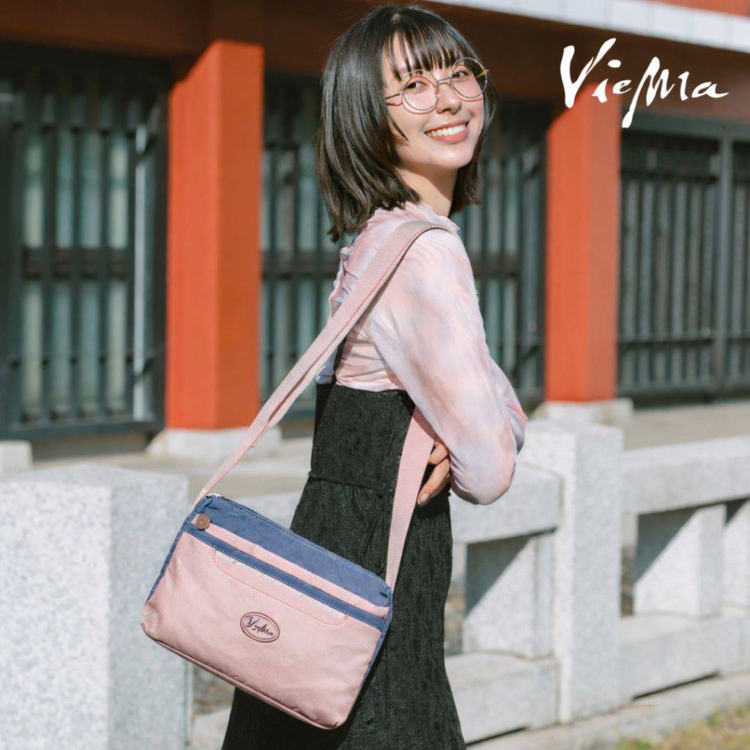 【熱銷補貨】日系千層郵差包-復古粉紅配藍5045