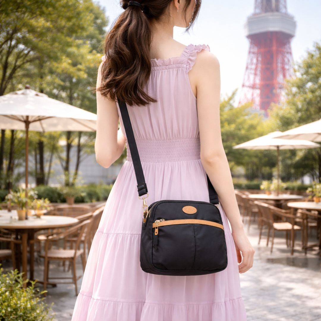 [ 熱銷補貨 ]頂級質感尼龍三層小圓斜背包-黑3198