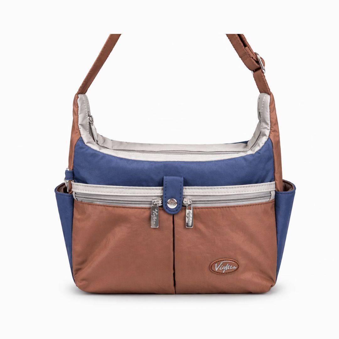 【新品上架】日系休閒多口袋牛角包-栗子咖啡(6822)