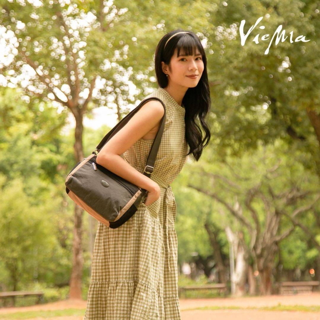 【熱銷補貨】日系休閒郵差長方包-灰配咖 (7155)