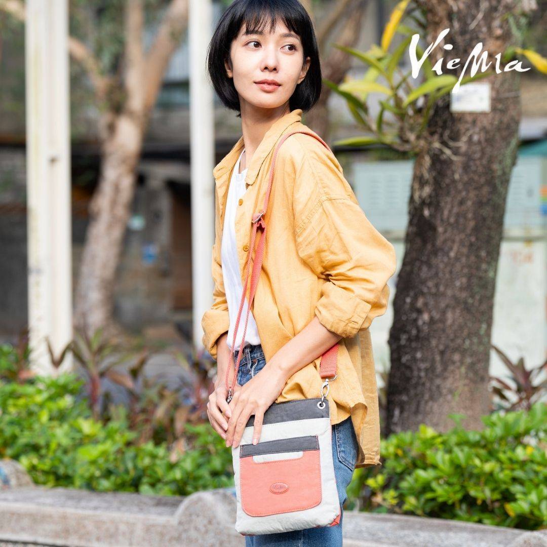 日本三色糰子口袋悠遊包-深海珊瑚紅 (1417)