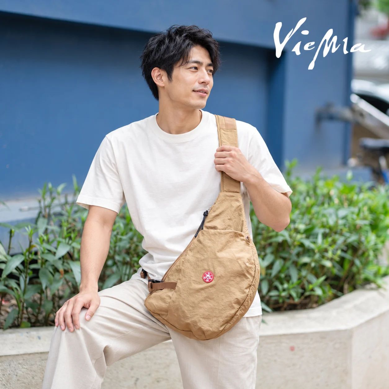 【人氣日雜男款】東京半月包-大- 焙茶棕7316L